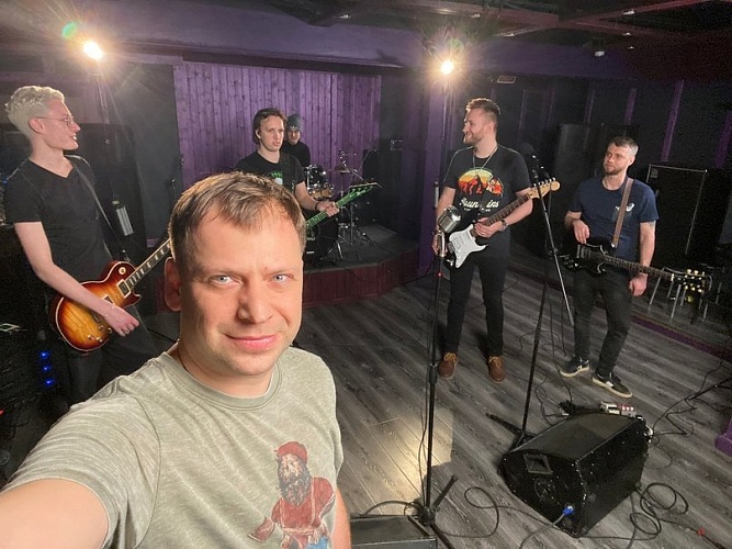 Андрей Турбин: музыкант обязан нести публике позитив и любовь