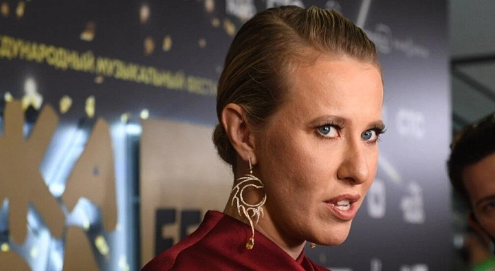 После интервью с Путиным, Ксения Собчак заявила, что ее посещали кошмары, в которых она разговаривала с Карлсоном