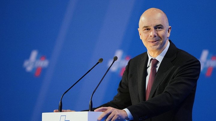 Силуанов объяснил свой смех на совещании с Путиным