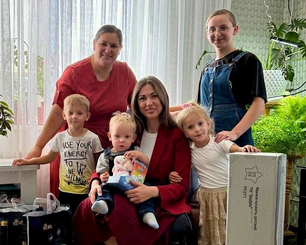 Многодетные семьи Усть-Лабинского района получили помощь от Фонда Олега Дерипаски 