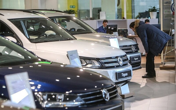 Дилеры из России запускают распродажу иномарок 2023 года выпуска