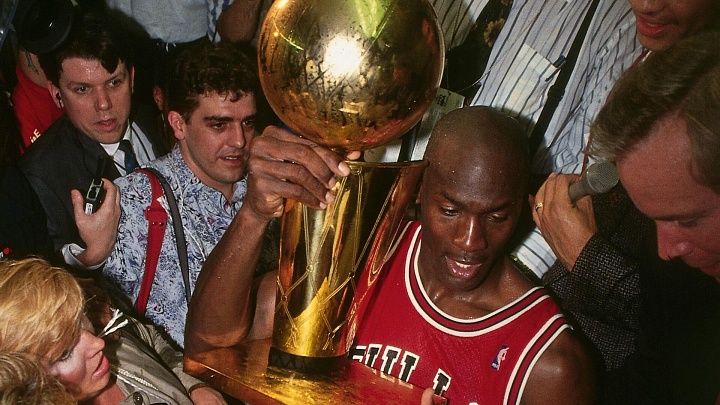 Майкл Джордан возглавил список самых высокооплачиваемых атлетов в истории