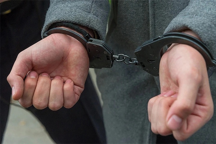 Схему фиктивных браков для легализации мигрантов раскрыли в Москве