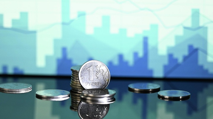 Аналитик рассказал, почему власти не препятствуют укреплению рубля