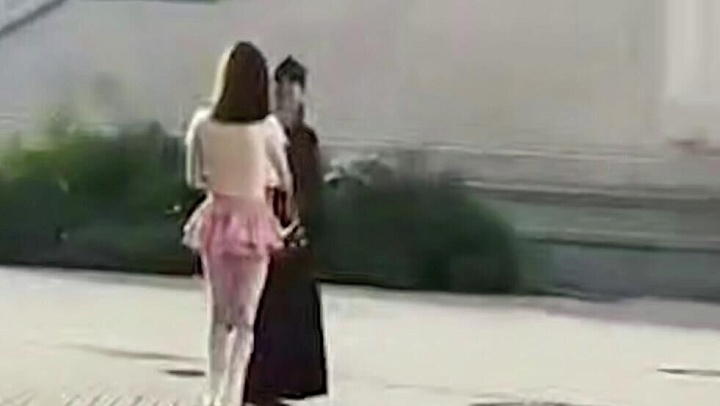 В РПЦ отреагировали на инцидент с переодетыми в женщин мужчинами в храме